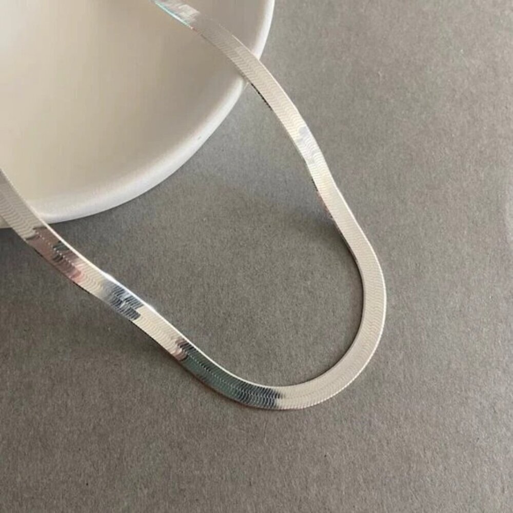 4.5mm thick Sterling Silver 18" Herringbone necklace snake chain ๐ - Picture 5 of 6